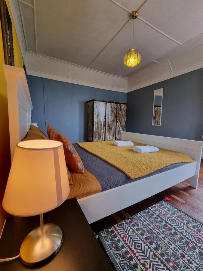Meraki Hostel - Cerro Alegre - บัลปาราอีโซ ภายนอก รูปภาพ