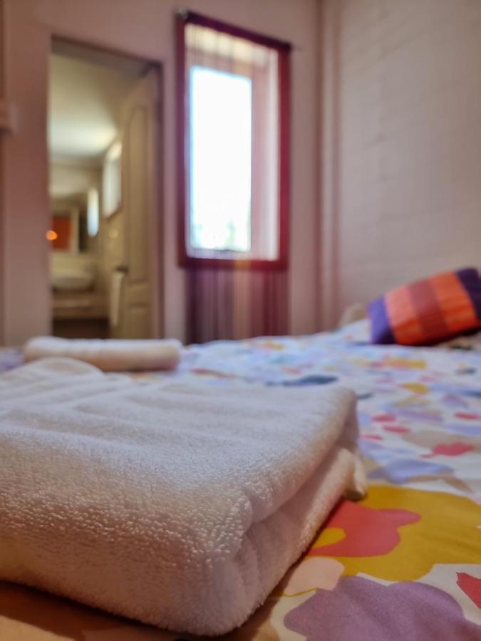 Meraki Hostel - Cerro Alegre - บัลปาราอีโซ ภายนอก รูปภาพ